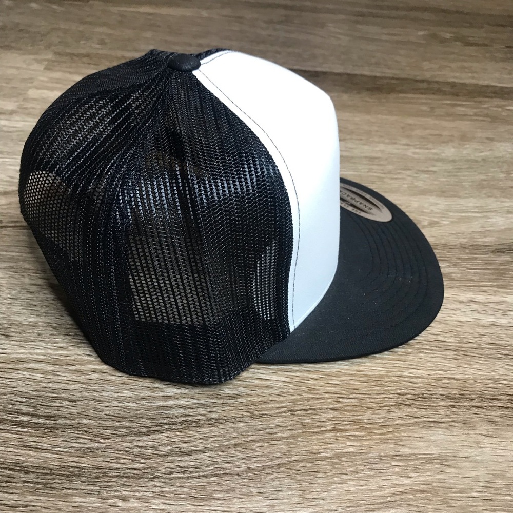 Globe SnapBack New - Picture 2 of 5